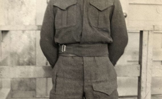 b&w image soldier in army uniform